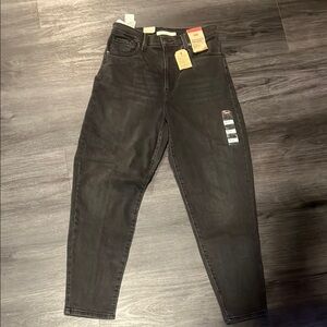 Levi's high waisted Mom jeans